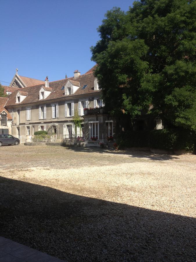 Maison D'Hotes La Ferme De L'Abbaye Juilly Εξωτερικό φωτογραφία
